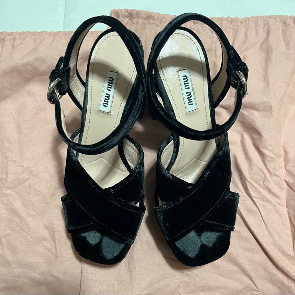 Miu Miu Black Platform Shoes with Strappy Details - Picture 2 of 7